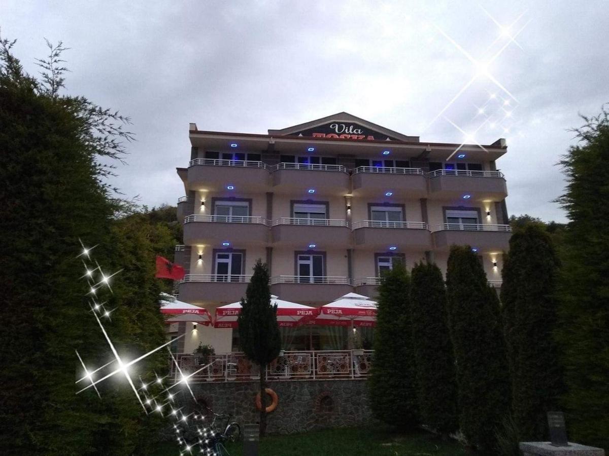 Hotel Vila Toska Piskupat Exteriér fotografie