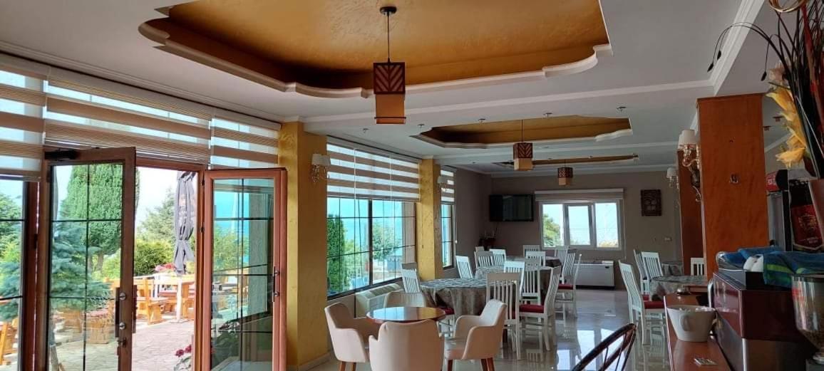 Hotel Vila Toska Piskupat Exteriér fotografie
