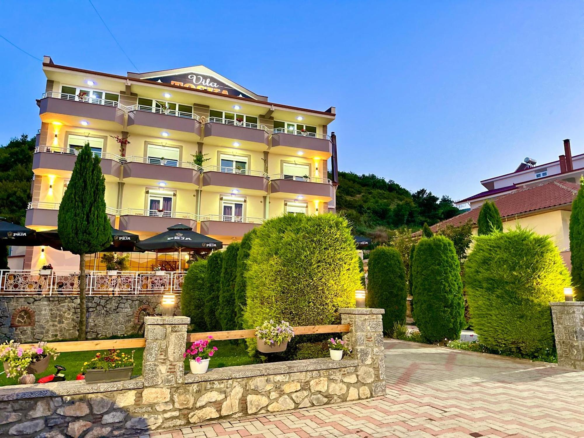 Hotel Vila Toska Piskupat Exteriér fotografie