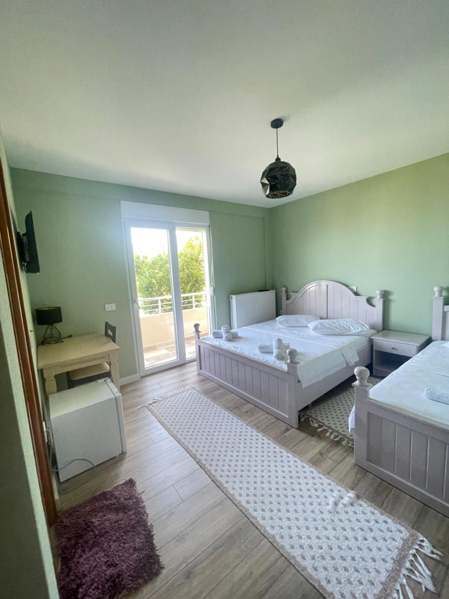 Hotel Vila Toska Piskupat Exteriér fotografie