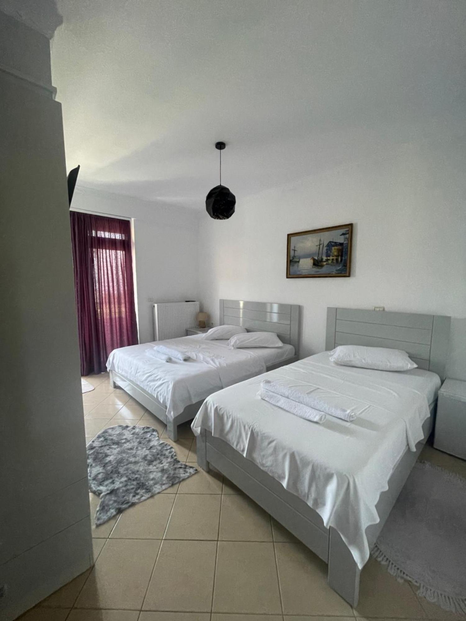 Hotel Vila Toska Piskupat Exteriér fotografie