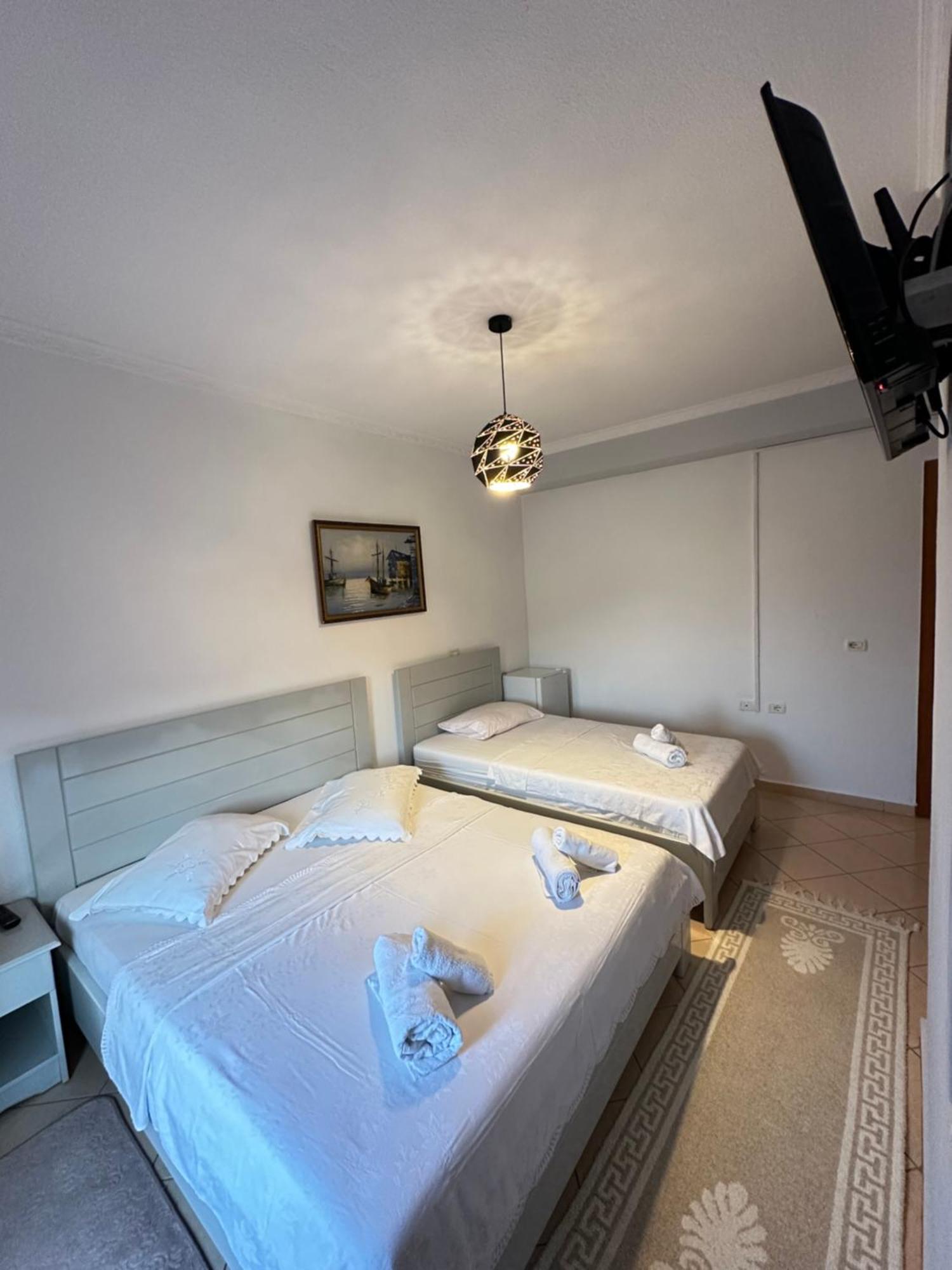 Hotel Vila Toska Piskupat Exteriér fotografie